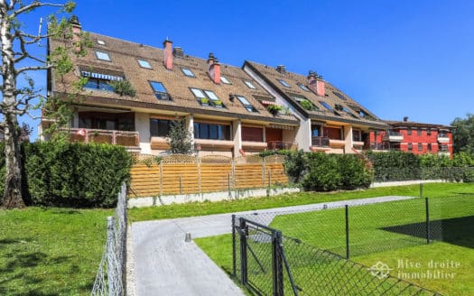 Grand duplex de 5.5p d'env. 122m2 + balcon à Gland