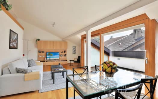Bel appartement de 3 pièces d'env. 108m2 + balcon à Commugny