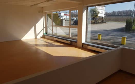 SURFACE ADMINISTRATIVE OU ARTISANALE DE 850 M2