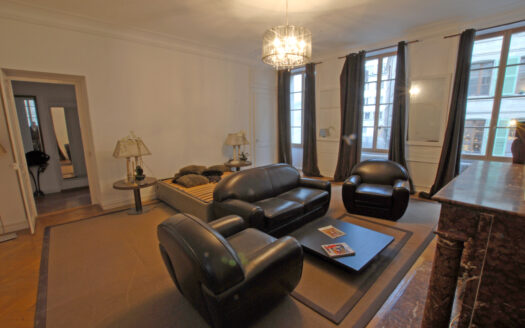 Beau 2.5 pièces de 75 m2 meublé