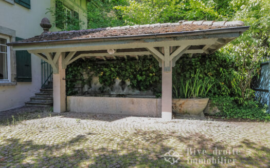 VILLA INDIVIDUELLE DE CHARME DU 19ÈME SIECLE DE 6 PIECES  + CUISINE