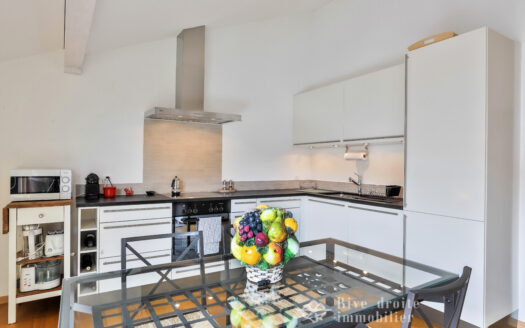 Appartement de 3 pièces de 108 m2 + balcon
