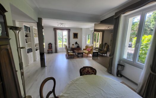 CHAMBESY – Appartement meublé 3 pièces