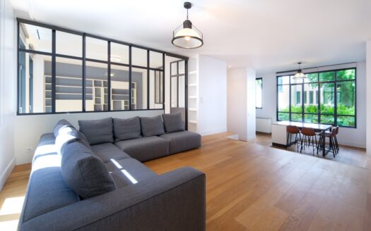 JONCTION – Appartement semi-meublé de 5 pièces